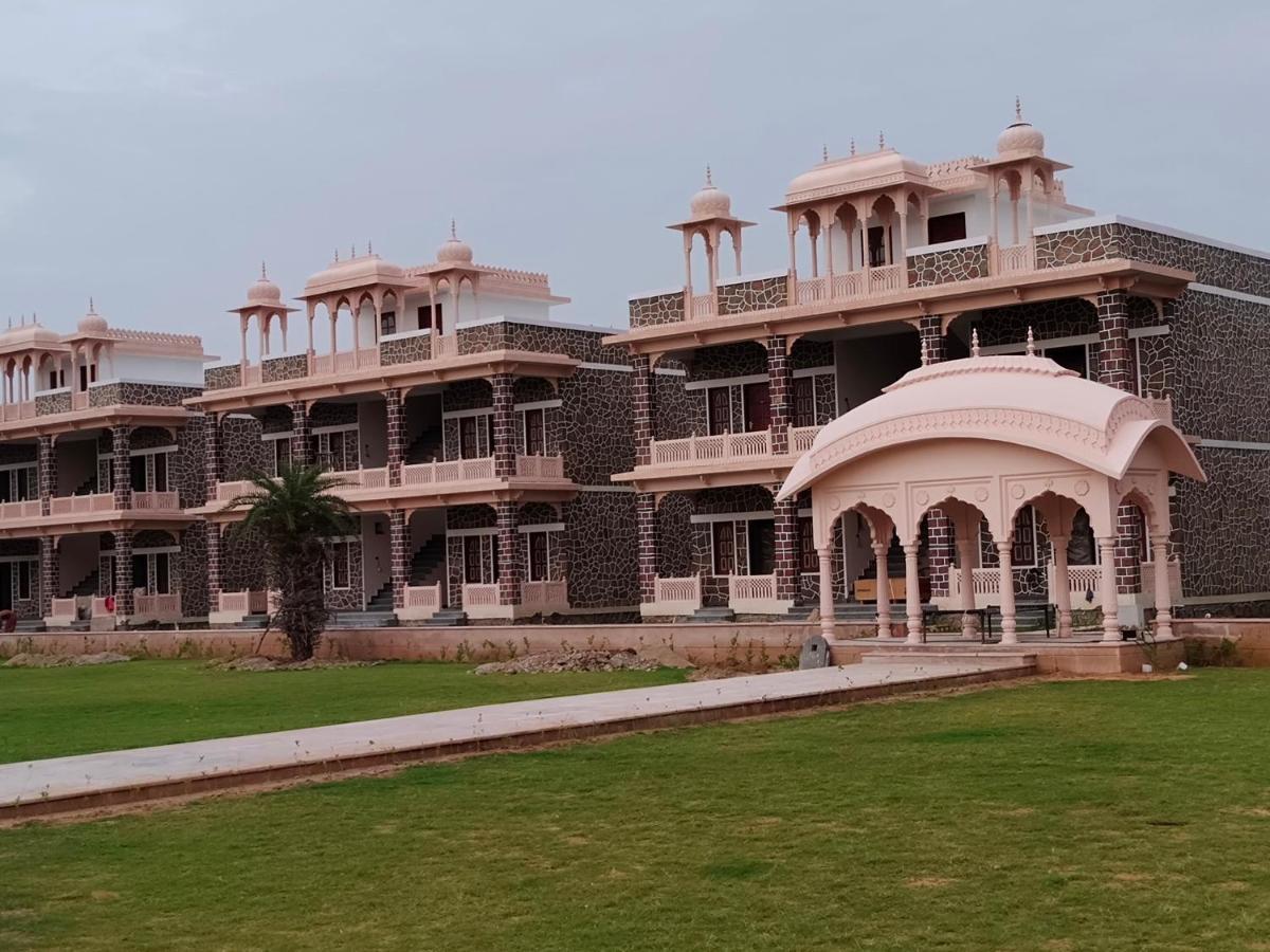 Bhanwar Singh Palace Jaipur Buitenkant foto