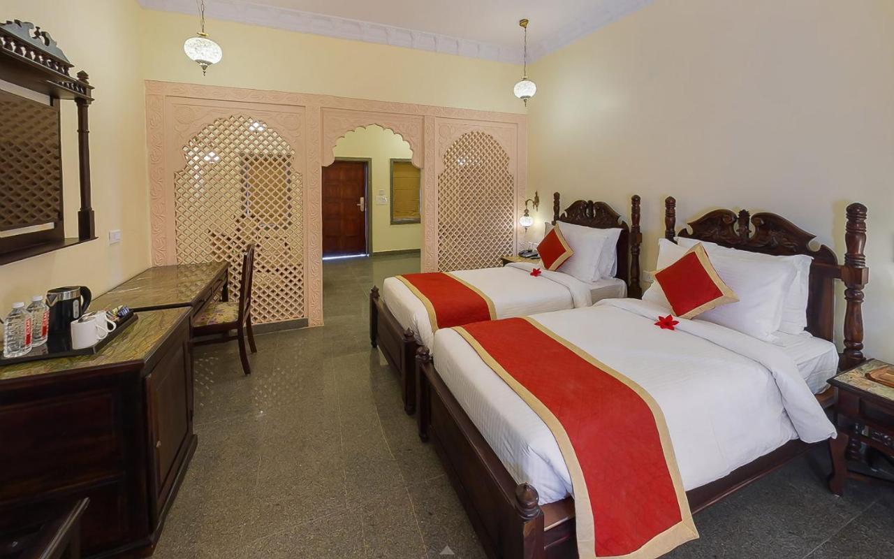 Bhanwar Singh Palace Jaipur Buitenkant foto